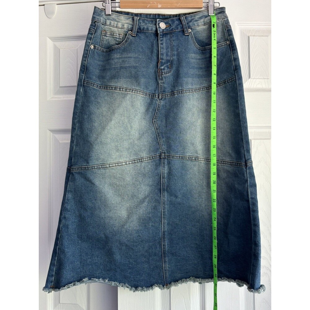 Be-Girl Denim Midi A Line Skirt Medium Wash W Lighter Areas Raw Hem Size M - Picture 7 of 8